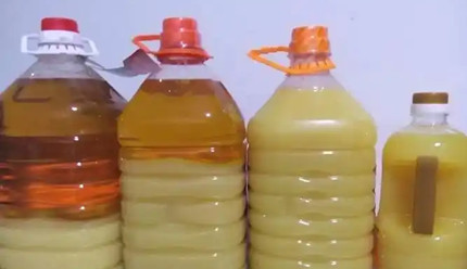 ʳ�����ڶ��������³��ְ�ɫ���������������ֱ仯