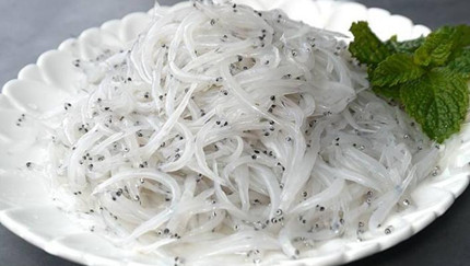 �����ѪҺ����ɫ������Ҫ����Ϊ���ǵ�ѪҺ��ȱ��ʲô�ɷ�